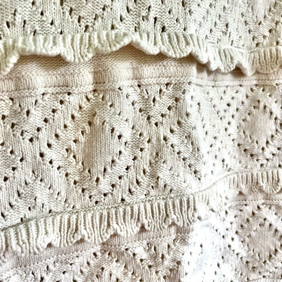 Studio 19 Ivory/Cream Crochet Sleeveless Top, SZ L EUC - Picture 3 of 6